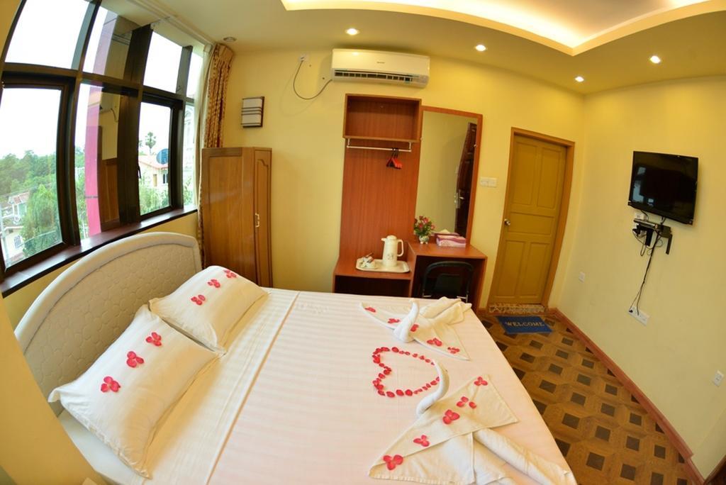 New Golden Forward Hotel Yangon Dış mekan fotoğraf
