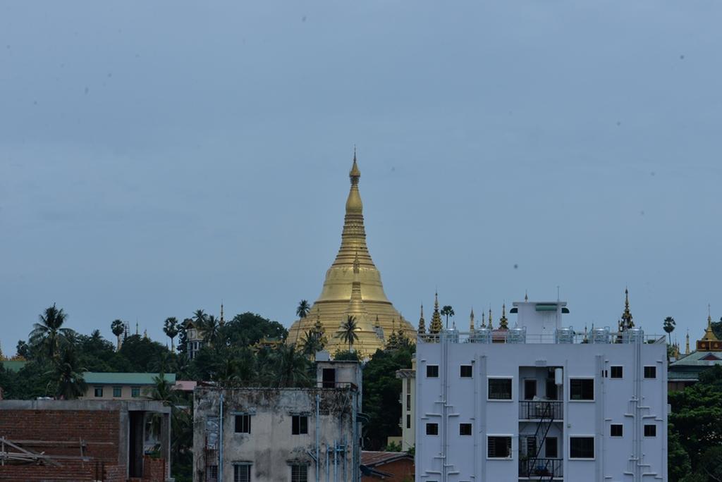 New Golden Forward Hotel Yangon Dış mekan fotoğraf