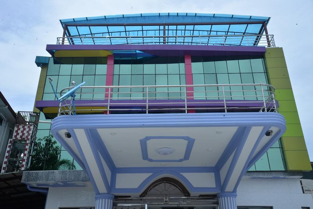 New Golden Forward Hotel Yangon Dış mekan fotoğraf