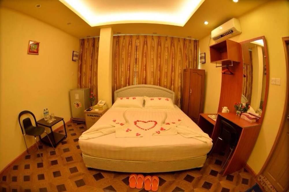 New Golden Forward Hotel Yangon Dış mekan fotoğraf