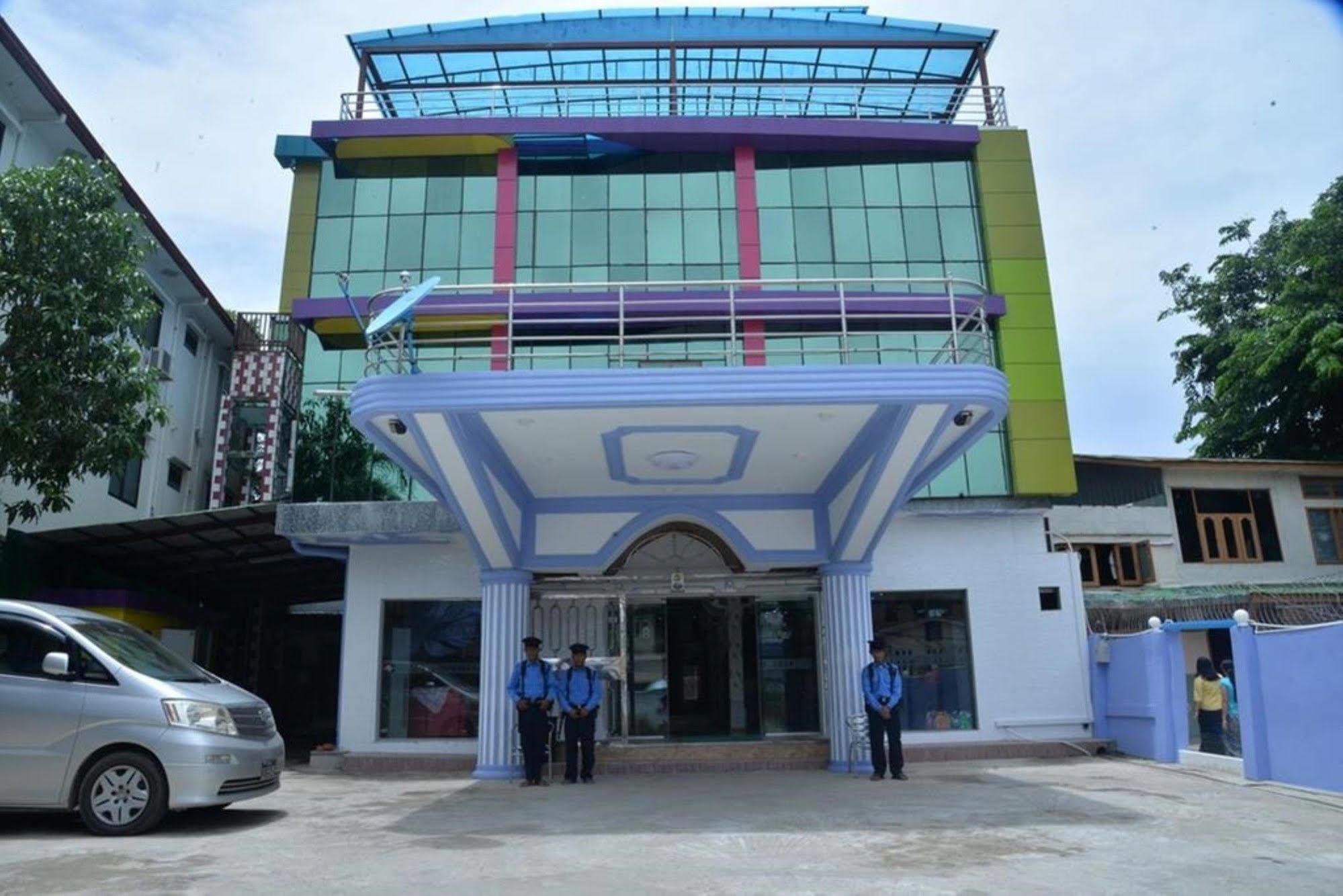 New Golden Forward Hotel Yangon Dış mekan fotoğraf